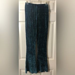 Urban Outfitters stretch flare pant size M